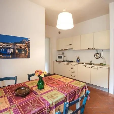Near Ponte Vecchio Διαμέρισμα